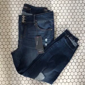 Jegging crop